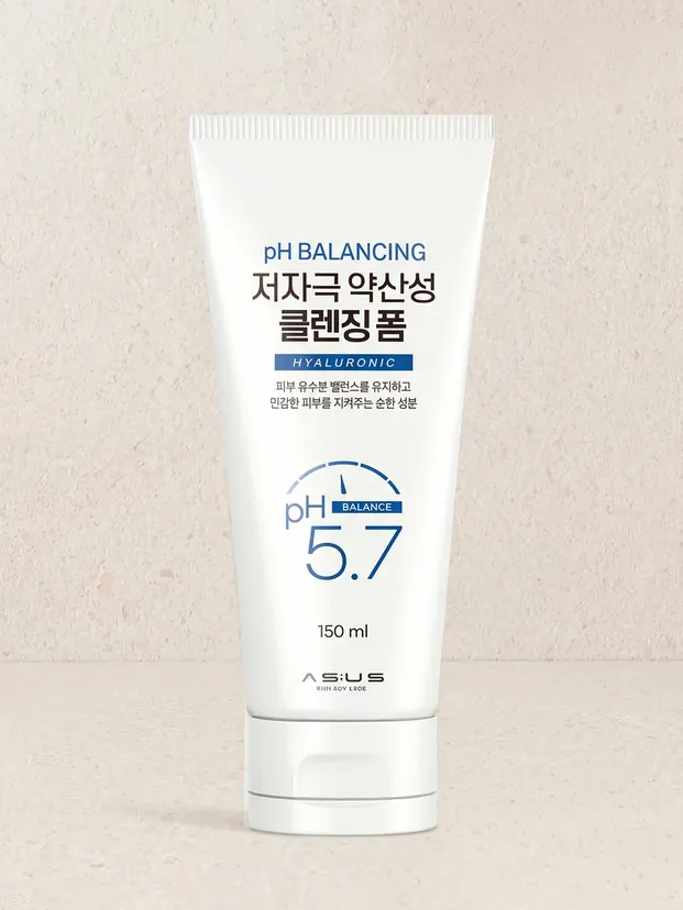 pH-Balanced Cleansing Foam